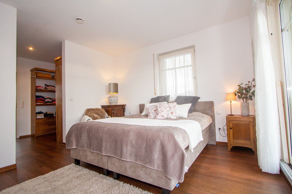 Außergewöhnliches Einfamilienhaus mit traumhaftem Fernblick und