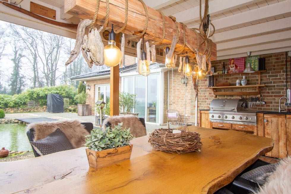 Außergewöhnliches Einfamilienhaus mit traumhaftem Fernblick und