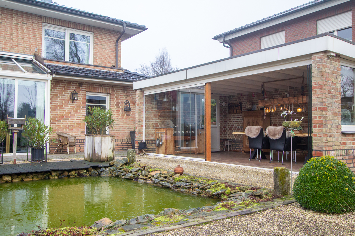 Außergewöhnliches Einfamilienhaus mit traumhaftem Fernblick und