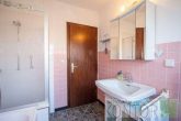Einfamilienhaus für Ihr Familienglück in begehrter Lage von Nordhorn! - Badezimmer - andere Perspektive