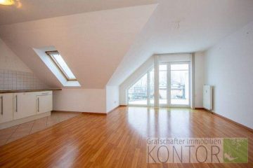 Schön geschnittene 2-Zi.-Dachgeschosswohnung in ruhiger Wohnlage, 48527 Nordhorn, Wohnung