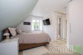 Energieeffizient, naturnah, familienfreundlich- dieses Einfamilienhaus bietet alles! - Elternschlafzimmer DG