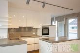Neuwertige 2-Zi.-Penthousewohnung in Zentrumsnähe (barrierefrei) - Einbauküche / Detailansicht