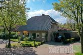 Einziehen & Wohlfühlen: Exklusives Traumhaus im beliebten Postdamm-Gebiet - Vorderansicht