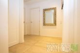 Einziehen & Wohlfühlen: Exklusives Traumhaus im beliebten Postdamm-Gebiet - Flur im Dachgeschoss