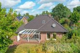 ***VERKAUFT***Energieeffizienter Bungalow in beliebtem Wohngebiet - Rückansicht Vogelperspektive